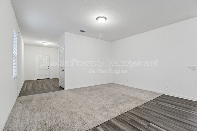 Photo - 14374 Palm Ridge
