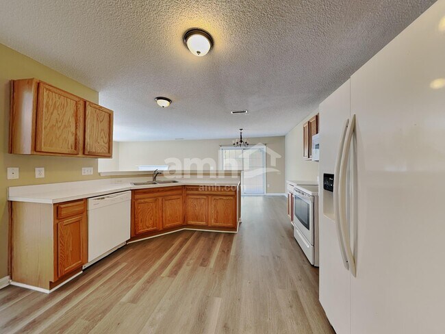 Photo - 2208 Tucca Way