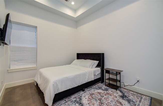 Photo - 4311 Marina St