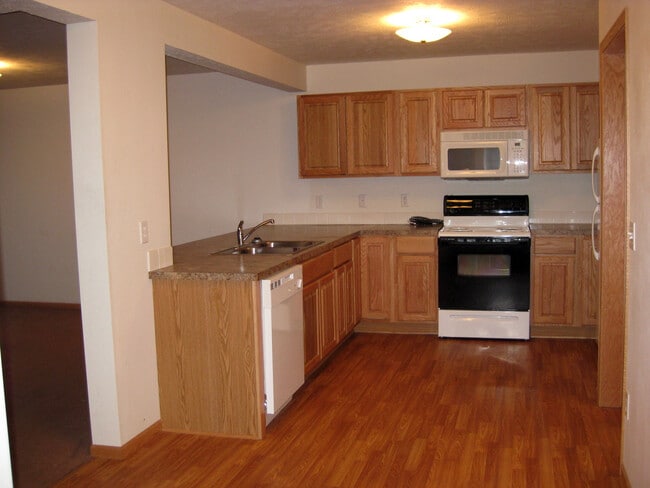 Building Photo - 7261-7265 Dorchester Unit 7261