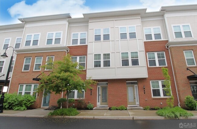 Photo - 13 Fleet St Townhome