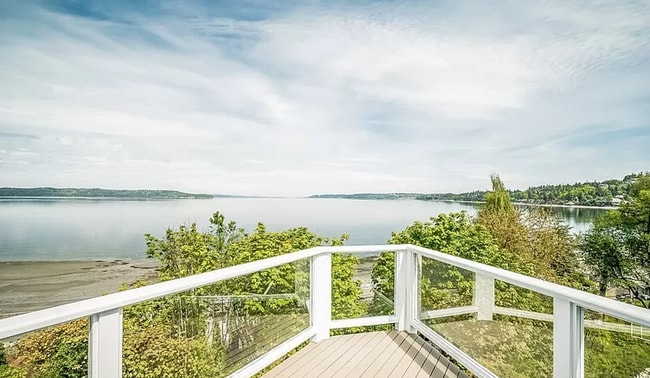 Photo - 3695 Sqft. Home with 180 degree Sound views!