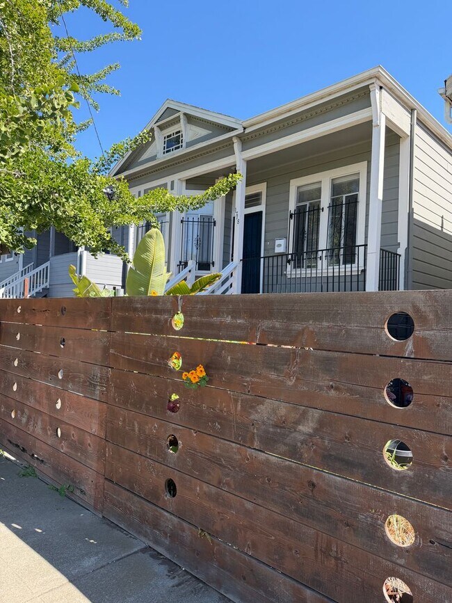 Building Photo - 1716-1720 13th Street Unit 1718  13th St. Upper