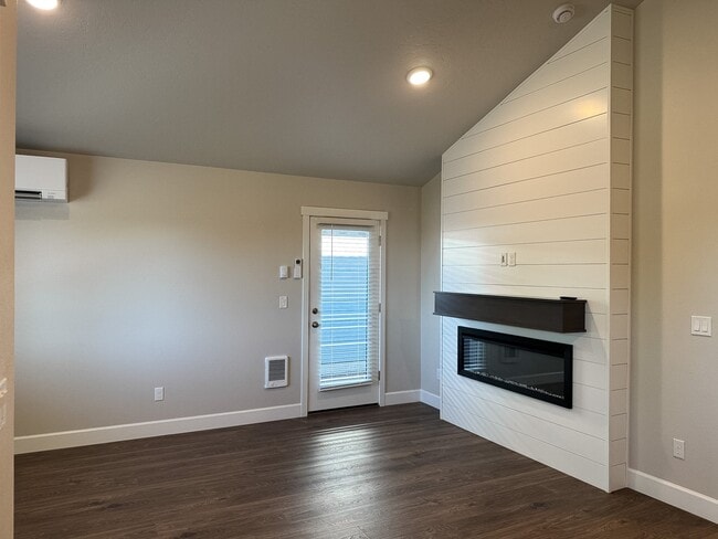 3998 SW Obsidian Ave