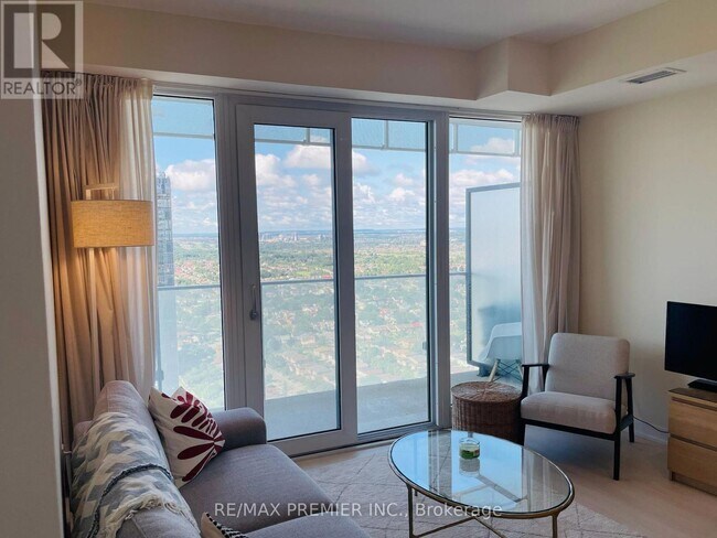 Photo - 3900 Confederation Pkwy Unit 3407