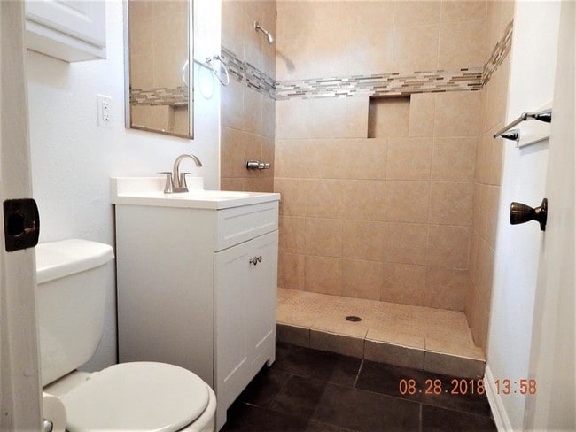 Photo - 221 W 44th St Casa