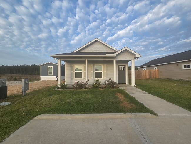 Building Photo - 1833 Rd 5740