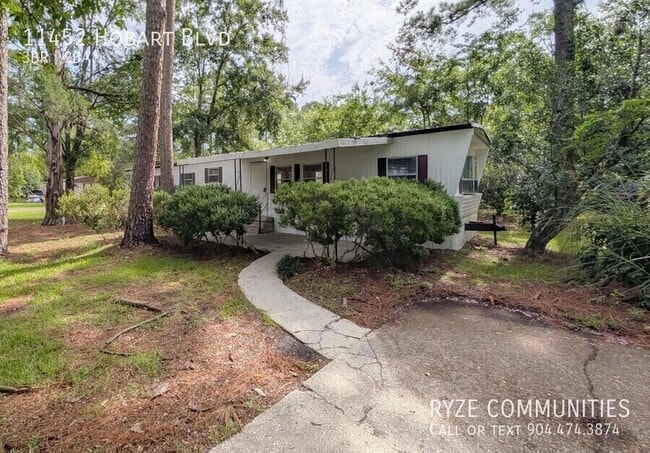 Photo - 11452 Hobart Blvd