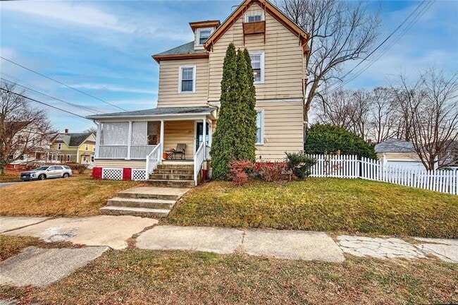 Building Photo - 130 Norwood Ave Unit 2