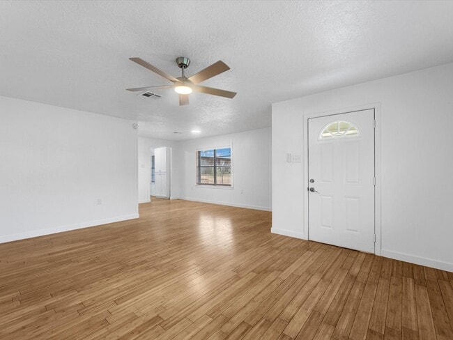 Photo - 12922 McNair St