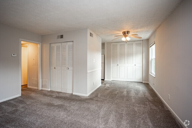 2BR, 1BA - 850SF - Living Room