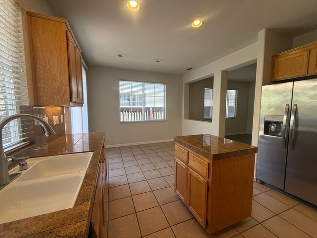 Photo - 2145 Kingsbury Cir