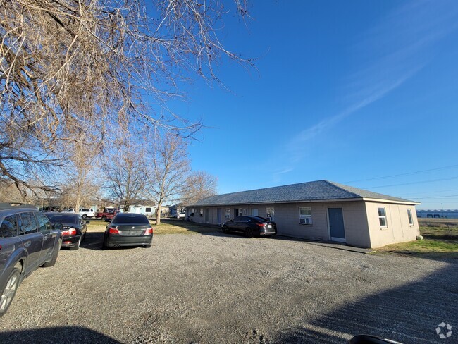 Building Photo - 724 Owen Ave Rental