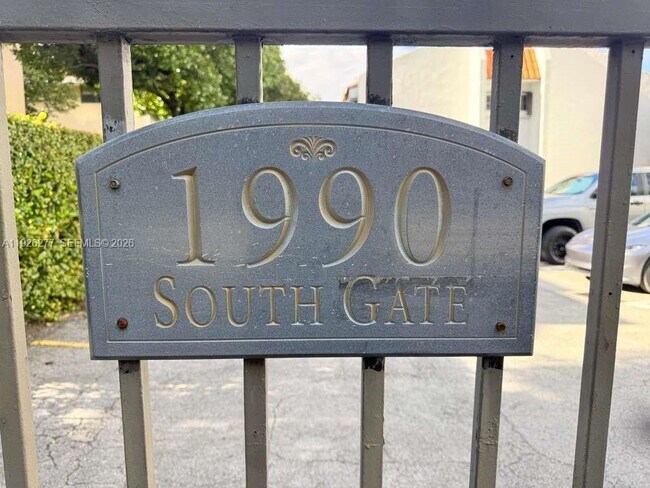 Photo - 1990 Brickell Ave Unit O