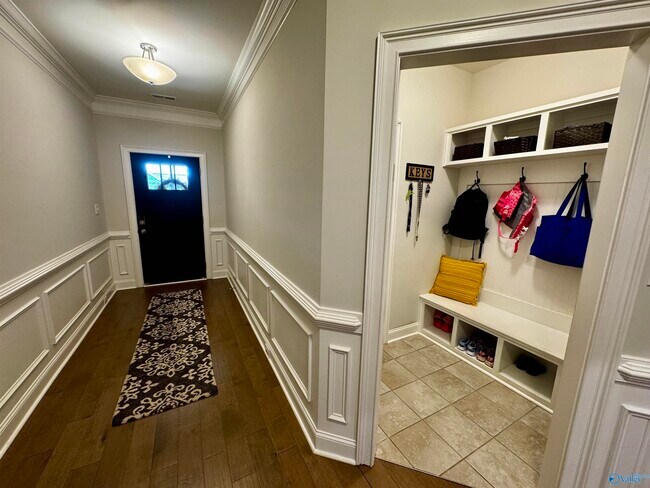 Photo - 178 Wilcot Rd
