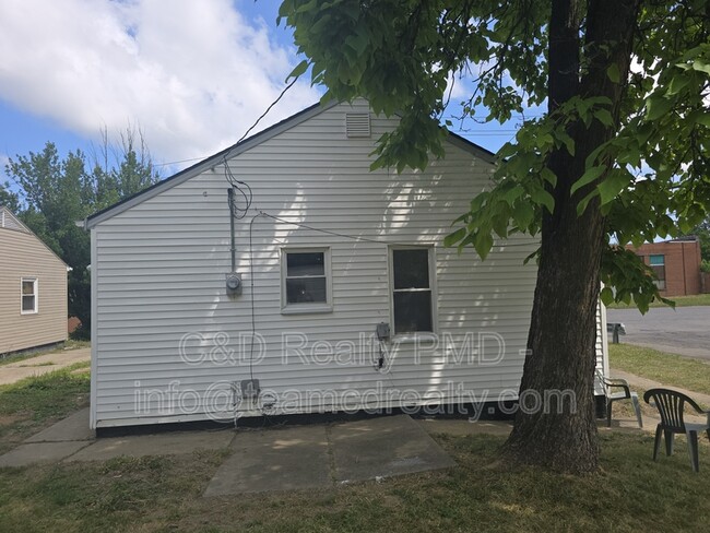 Photo - 4308 E 143rd St