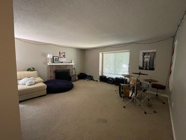 Photo - 3 Bedroom 2 bath home in North Davis