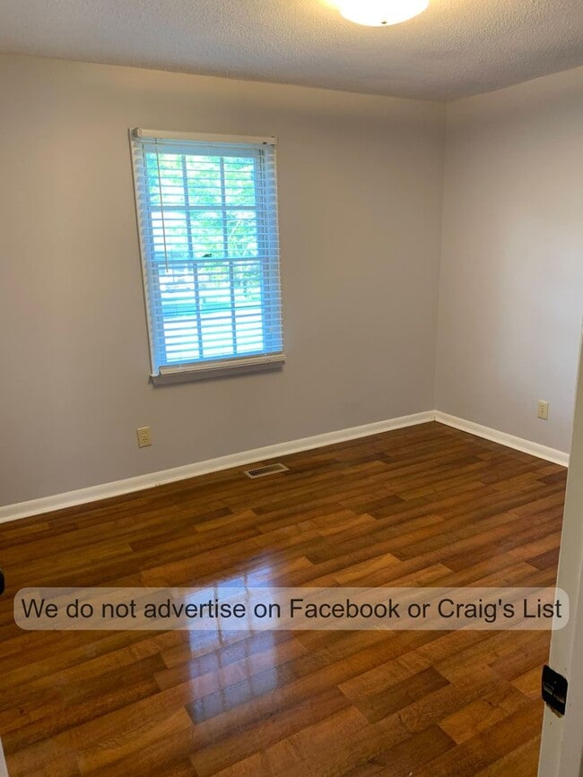 Photo - Farmington - Butterwood Circle