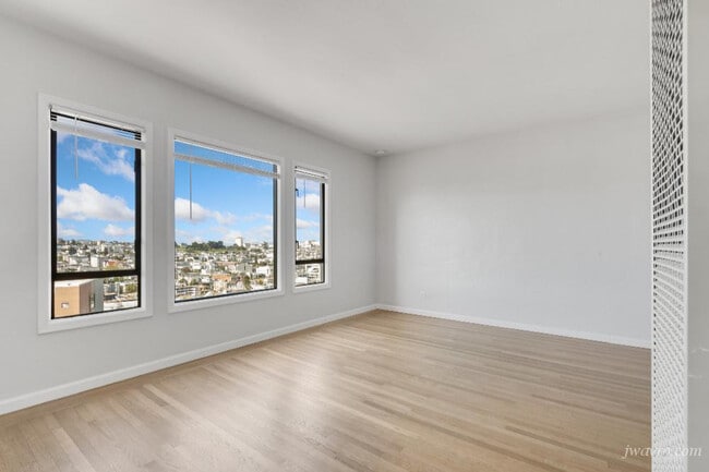 Building Photo - 80 Terra Vista Ave Unit 14J