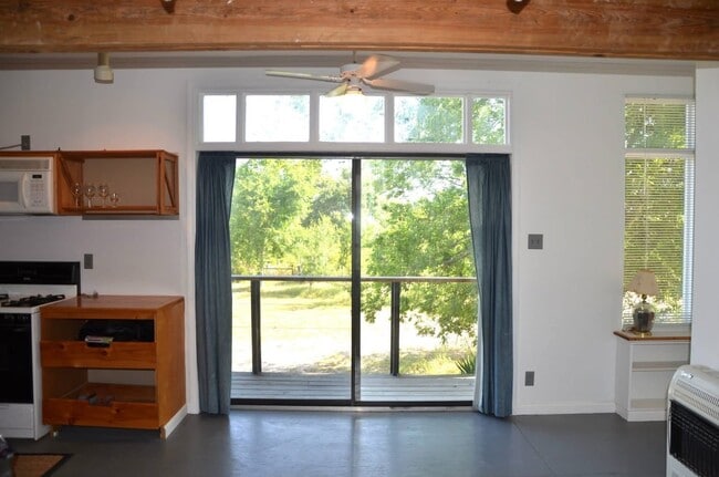 Photo - 143 Davis Rd