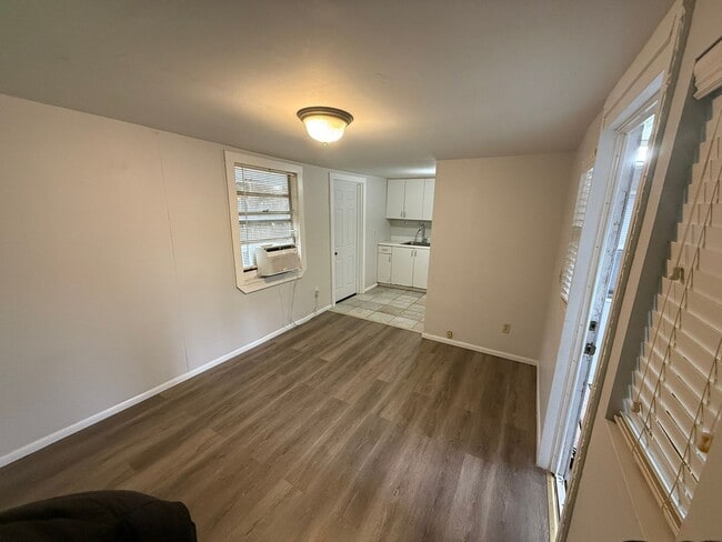 Photo - 1233 Virginia Dr