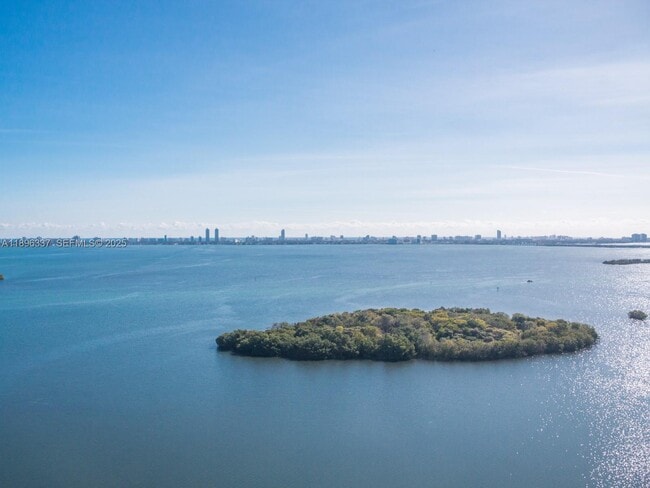 Photo - 770 NE 69th St Unidad 1B