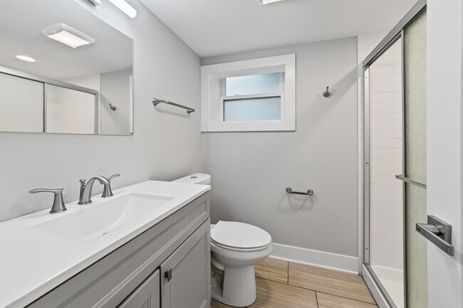 Photo - 2144 West Shakespeare-GDN Unidad GDN