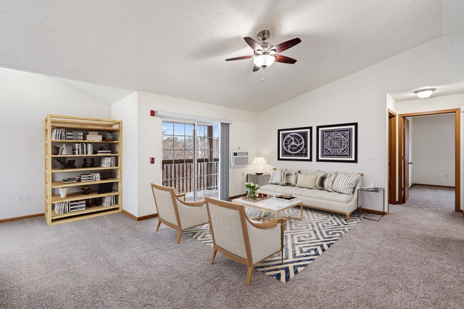 Photo - Woodland Park Apartments