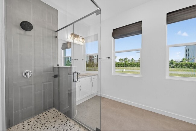 Photo - 182 NW 6th Ave