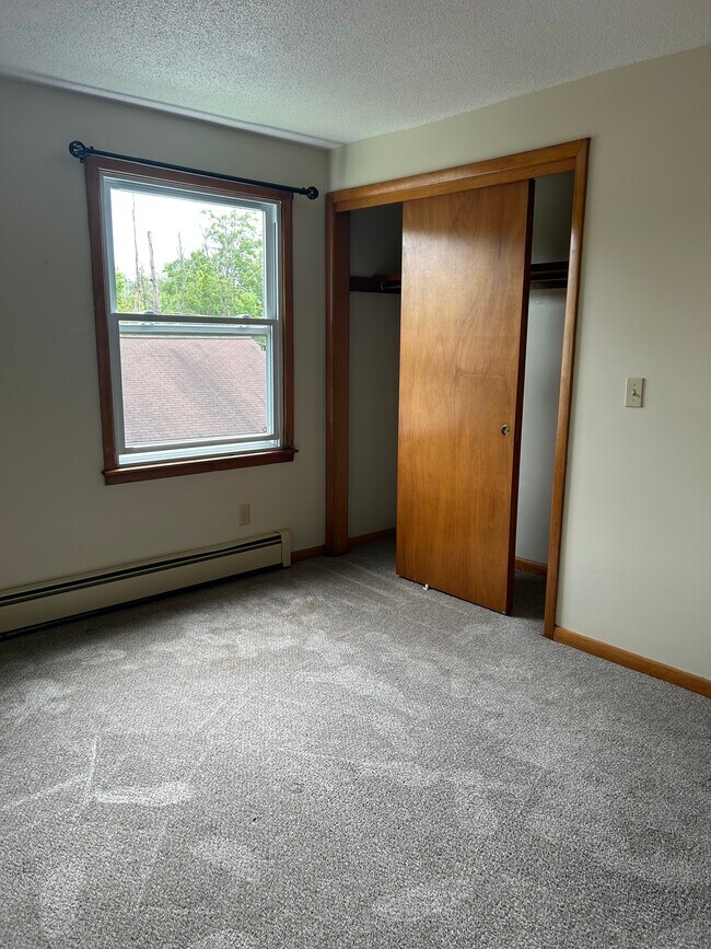F 5 bedroom
