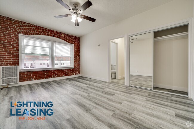 Building Photo - 149 Normandie Ave Unit 203D Rental