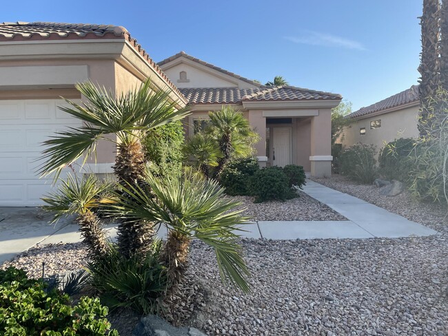 Building Photo - 78724 Palm Tree Ave Rental