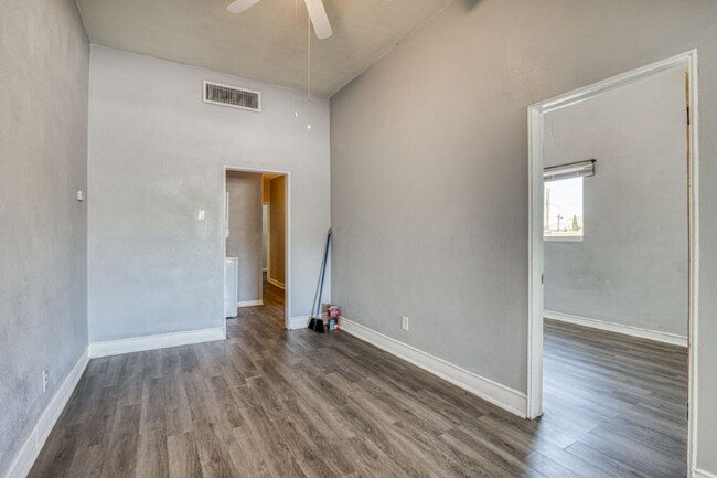 Photo - 3500 Louisville Ave Unit A