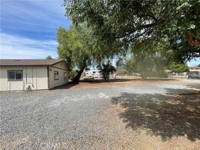 Photo - 16395 Broadway St