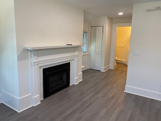 Photo - 164 Main St Unit 3