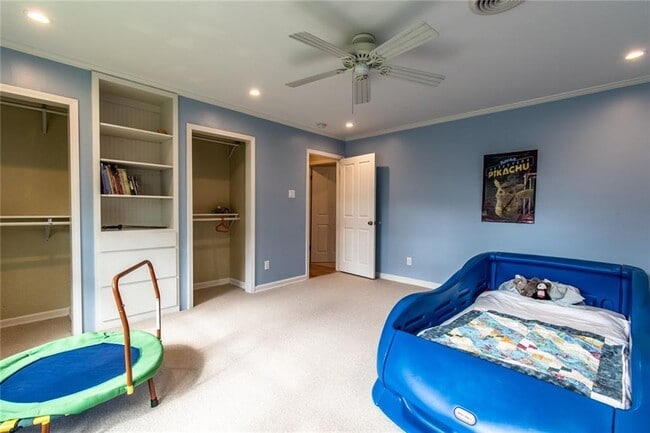 Photo - 301 Williamson Pl