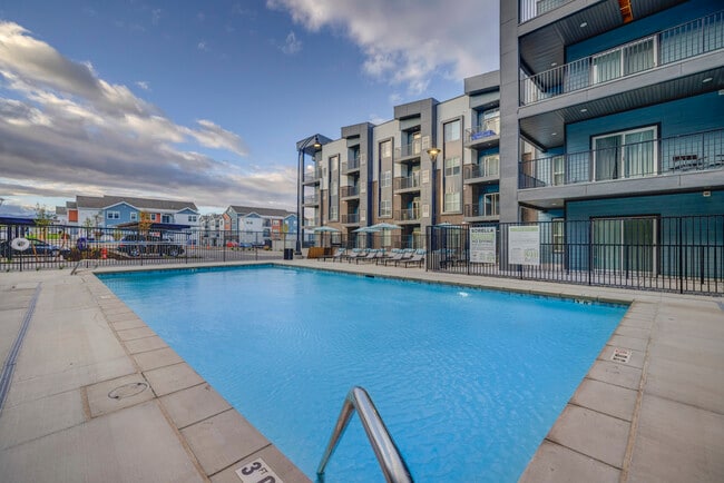 Year Round Heated Pool - Sorella Rental