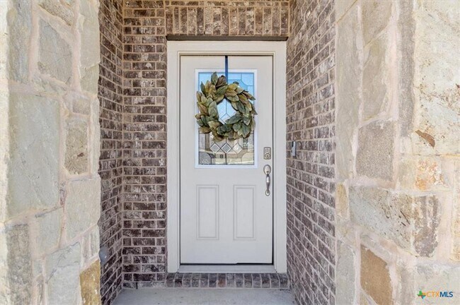 Photo - 263 Bainbridge Rd