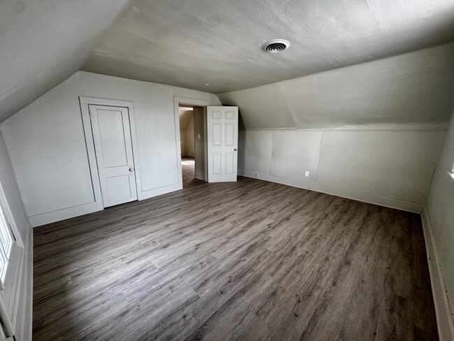 Photo - 1001 Edgar St