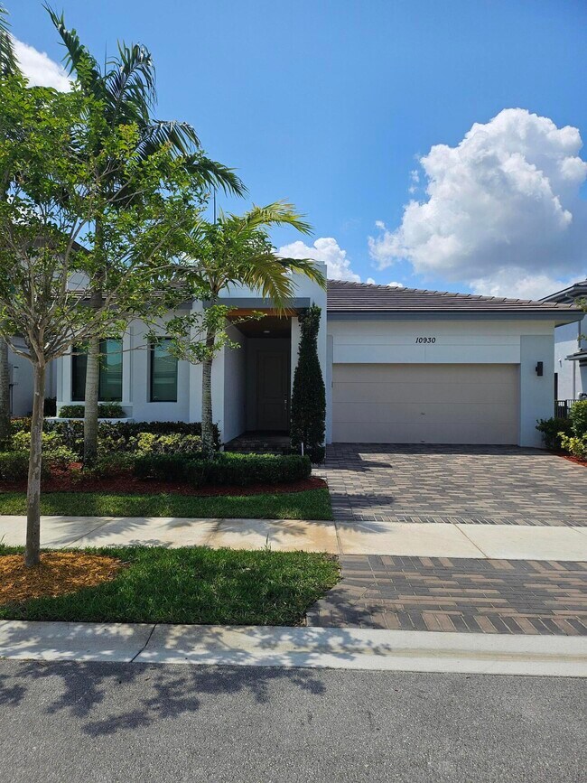 Photo - 10930 Windward St House
