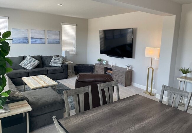 Building Photo - 6803 Rivaldo Dr Rental