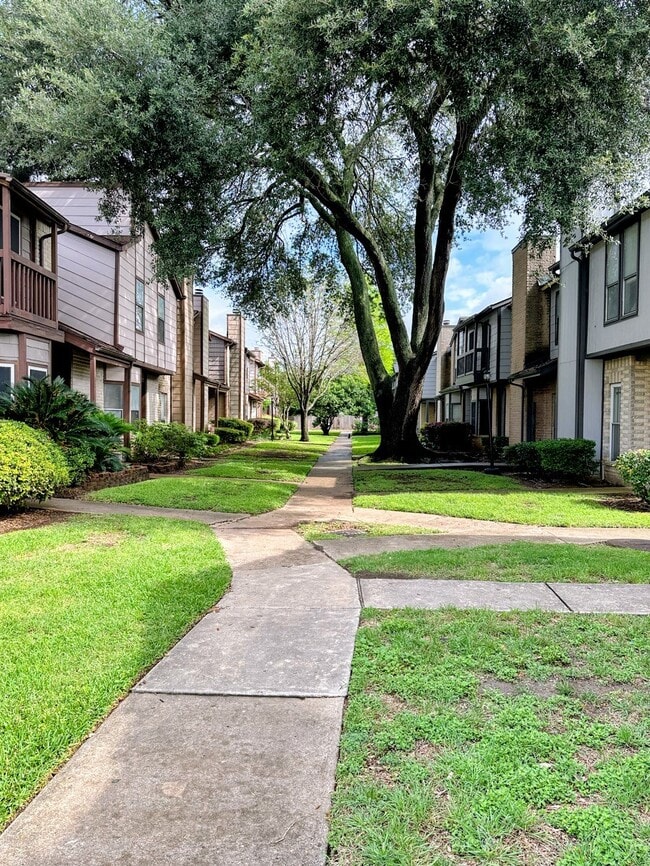 Photo - 12400 Brookglade Cir Unit 51