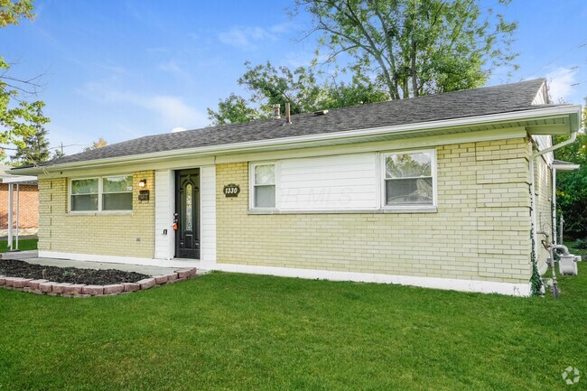 Building Photo - 1330 S Yearling Rd Rental