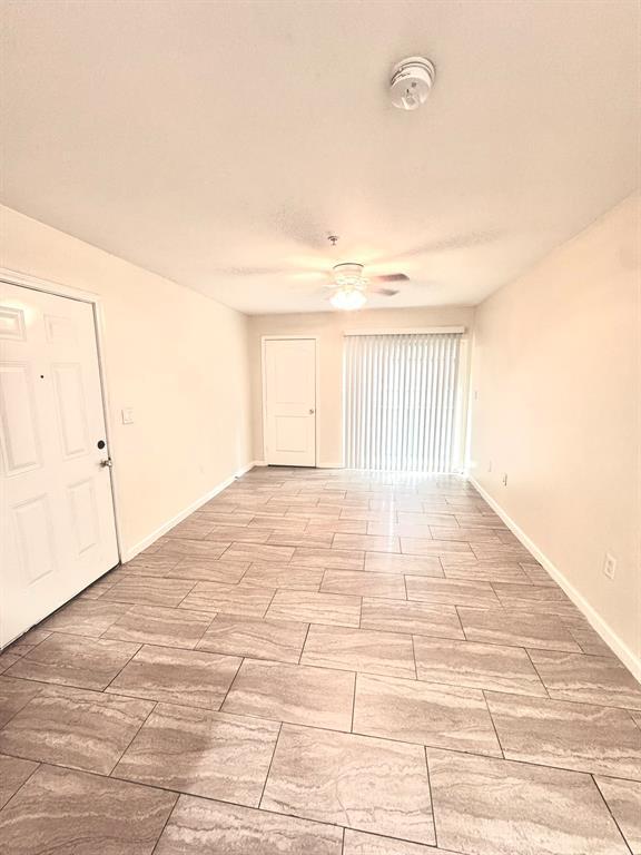 Building Photo - 717 Richcrest Dr Rental