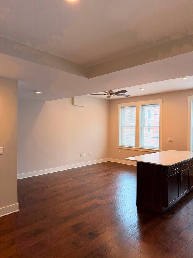 Photo - 1211 Broadway Unit Apt 1