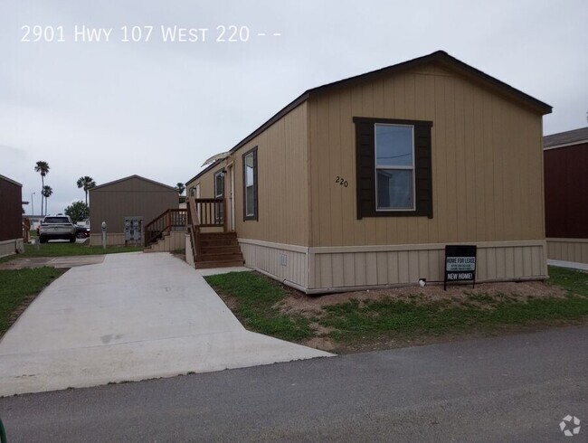 Building Photo - 3 bed 2 bath available! Rental