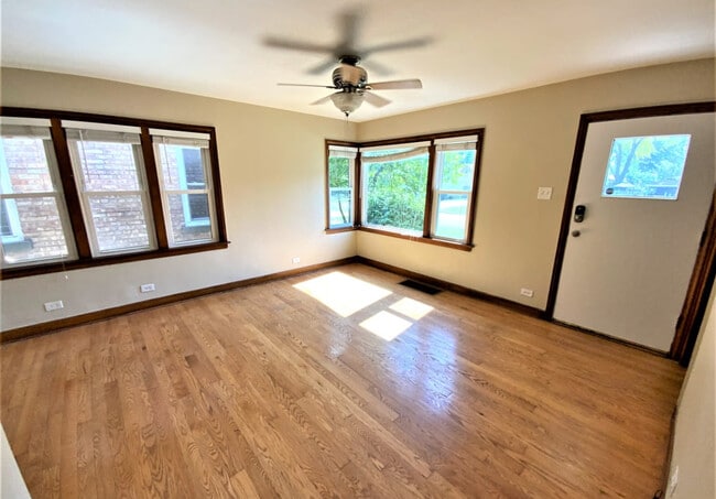 Photo - 3231 Park Ave