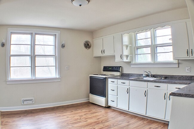 Photo - 43 Beckers Grove Unit Beckers Grove 40