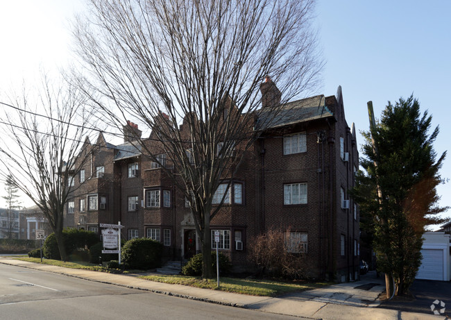 Building Photo - Haverford Gables Rental