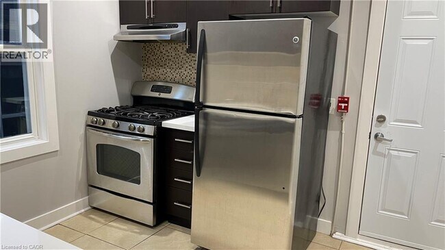 Photo - 1544 King St E Unit 301